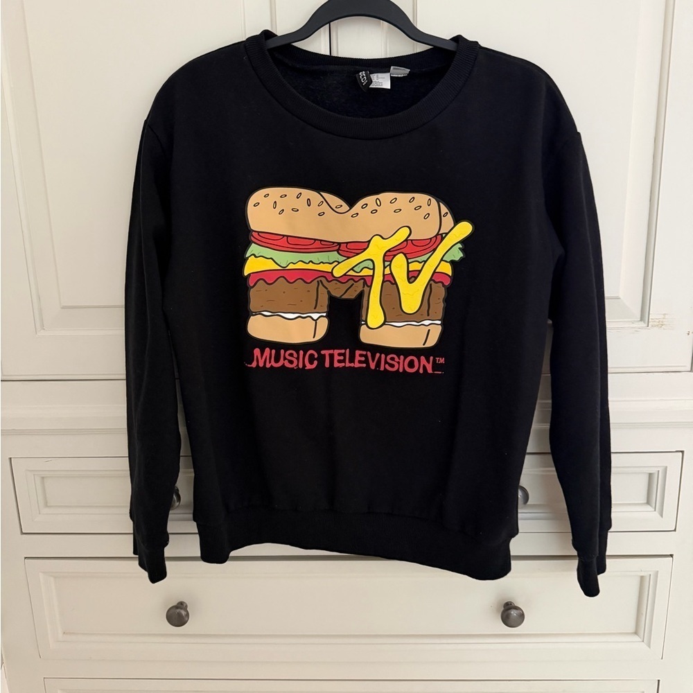 Black MTV Graphic Sweatshirt
